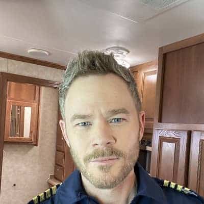 Aaron Ashmore - Famous Actor