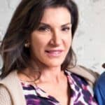 Hilary Farr - Famous Actor