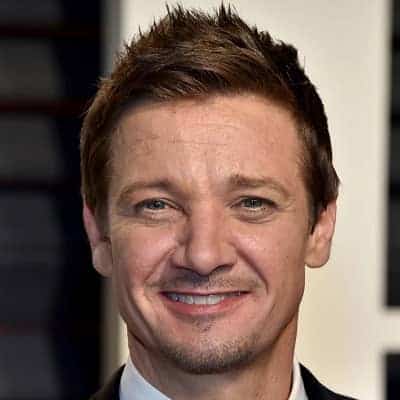 Jeremy Renner - Famous Musician