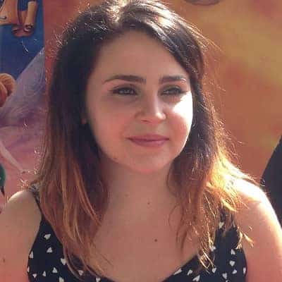 Mae Whitman - Famous Voice Acting In Japan