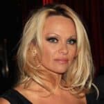 Pamela Anderson - Famous Showgirl