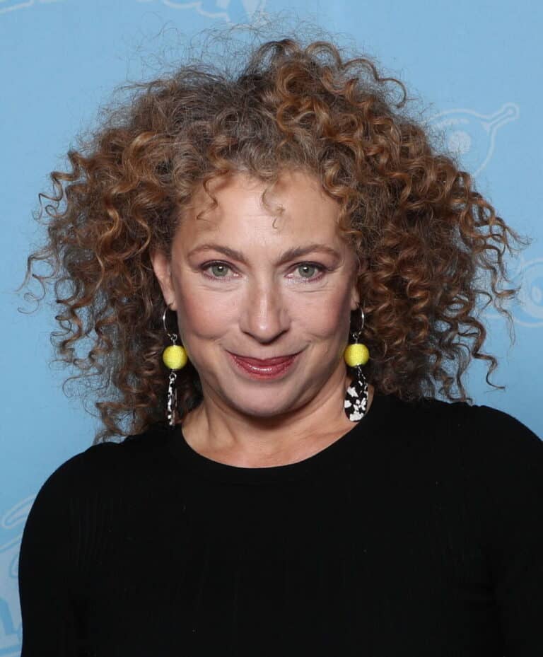 Alex Kingston - Famous Actor