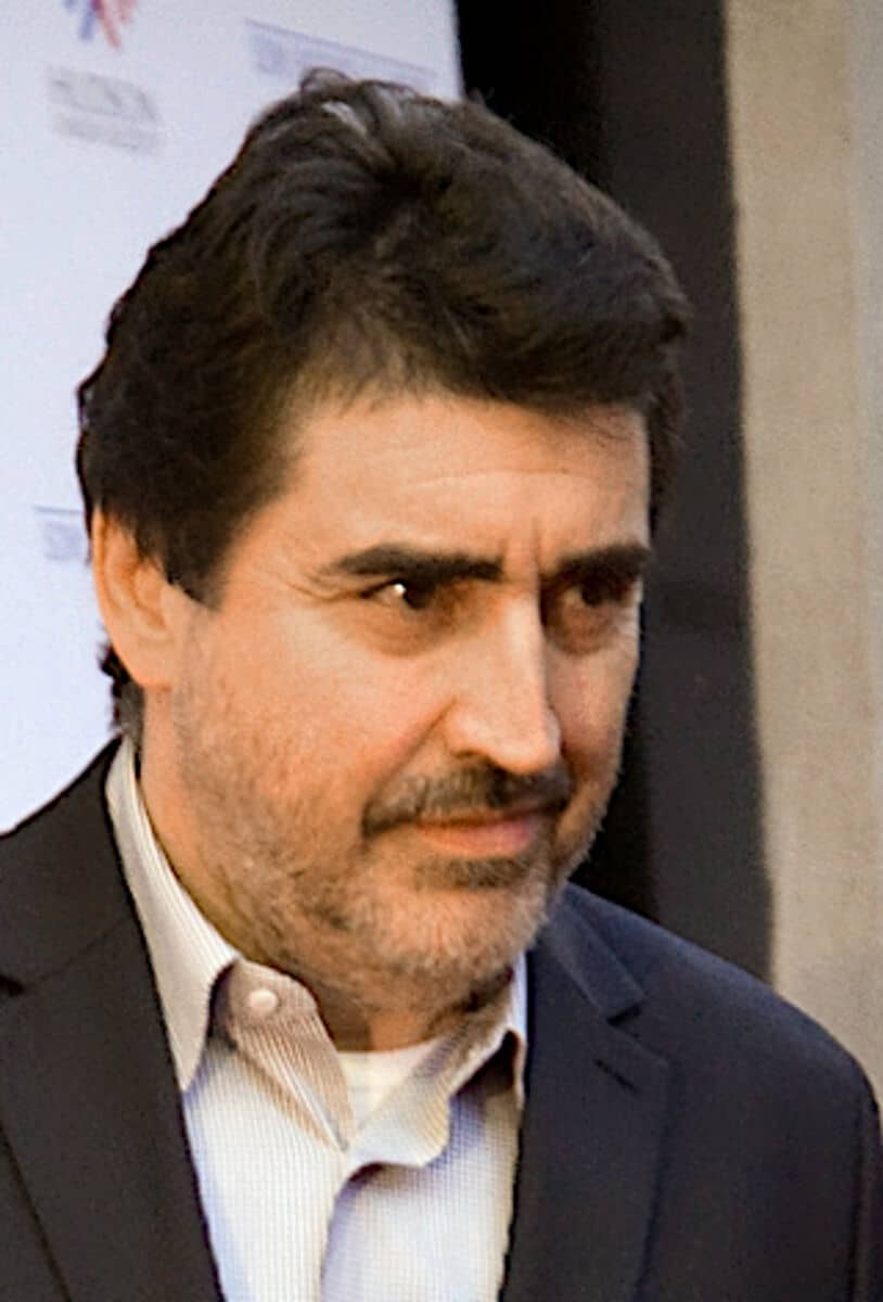 Alfred Molina - Famous Voice Actor