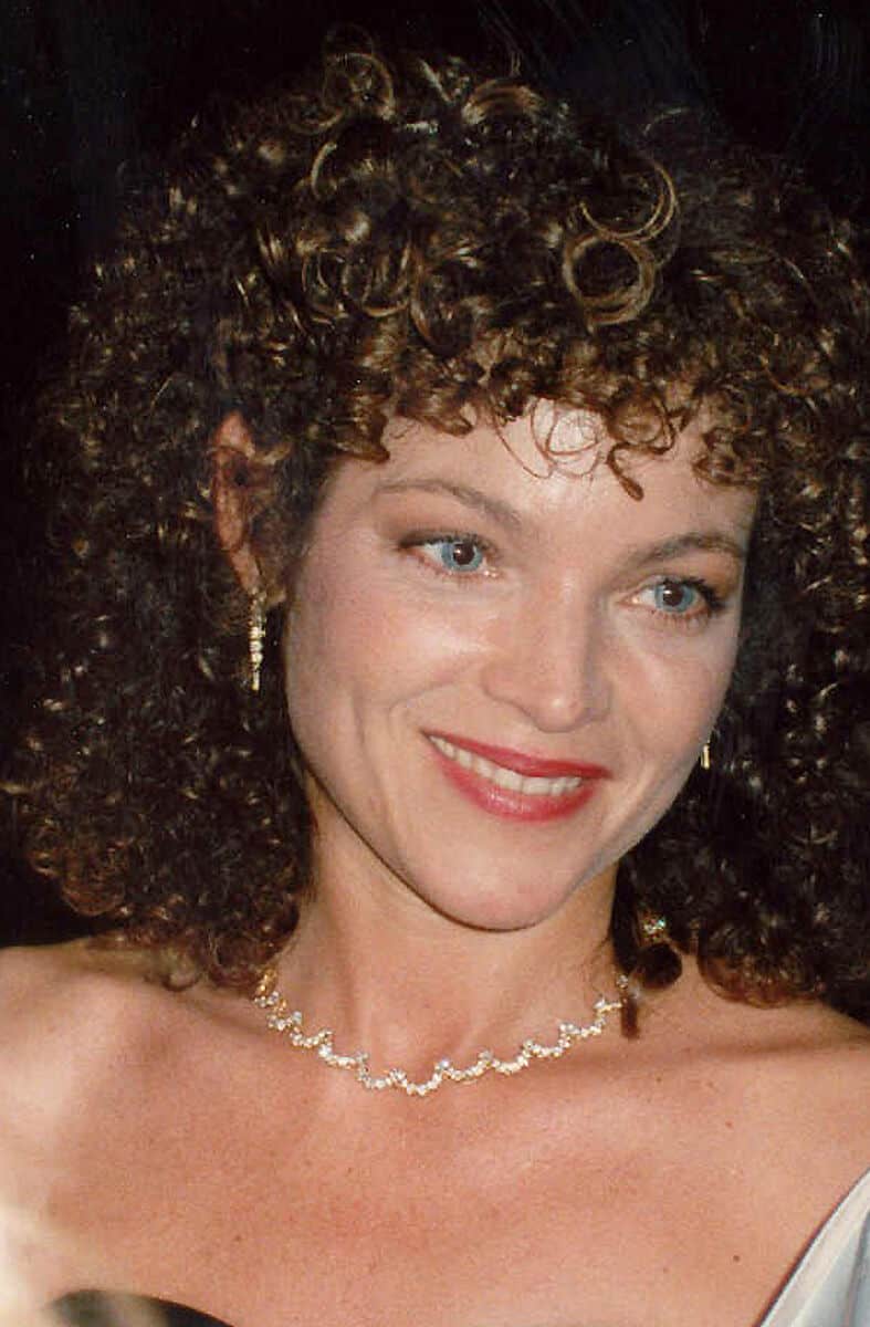 Amy Irving - Famous Actor