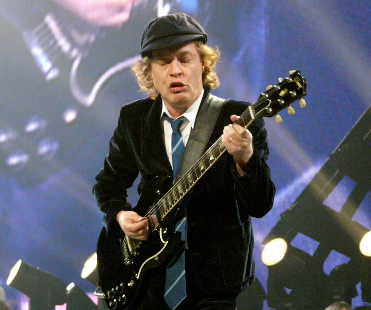 Angus Young Net Worth Details, Personal Info
