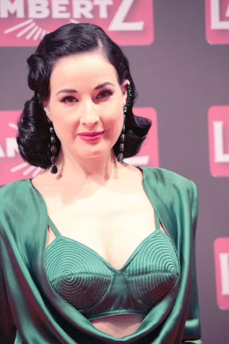 Dita Von Teese - Famous Model