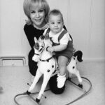 Barbara Eden - Famous Singer