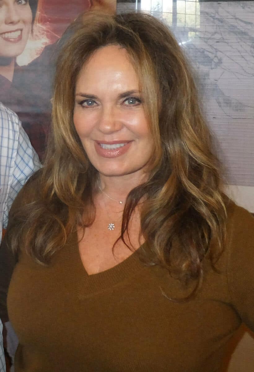 Catherine Bach - Famous Pin-Up Girl