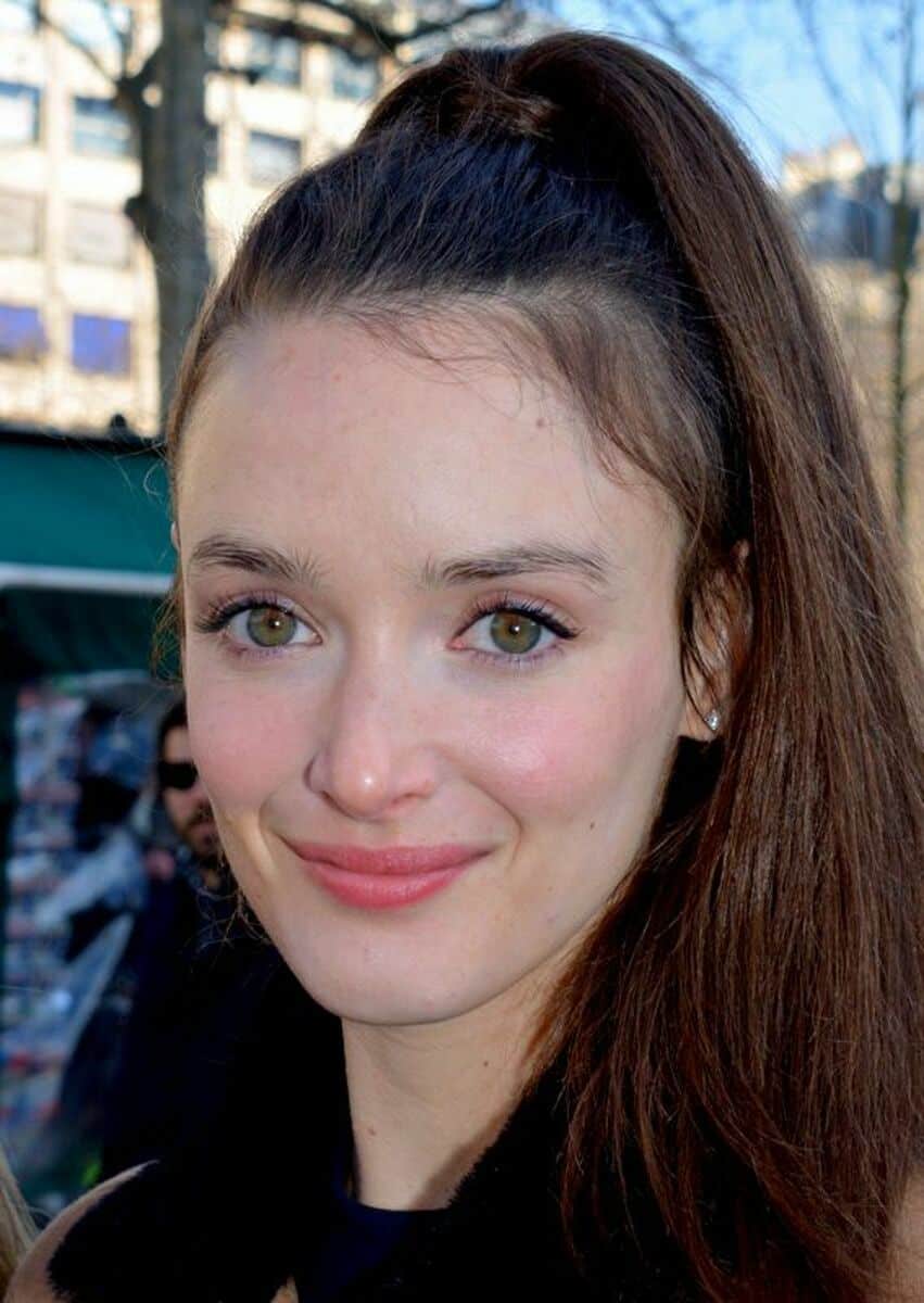 Charlotte Le Bon - Famous Actor