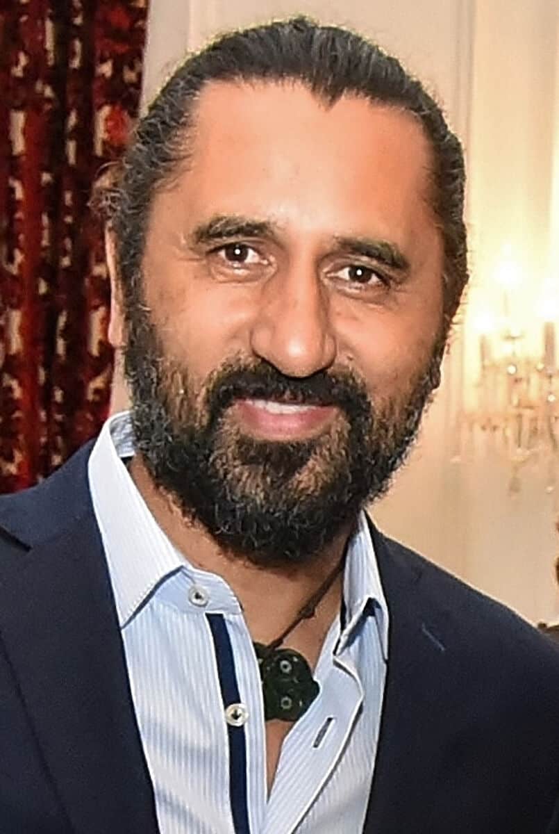 Cliff Curtis - Famous Film Producer