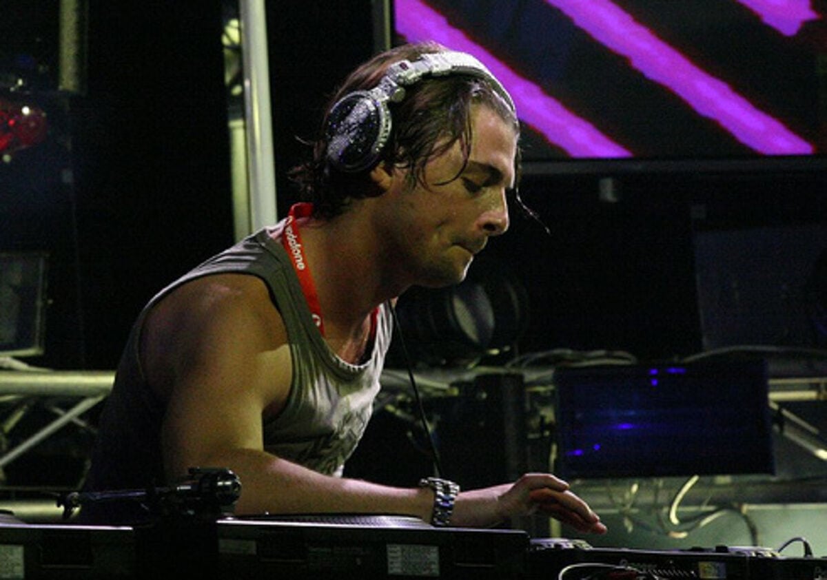 Axwell Net Worth Details, Personal Info