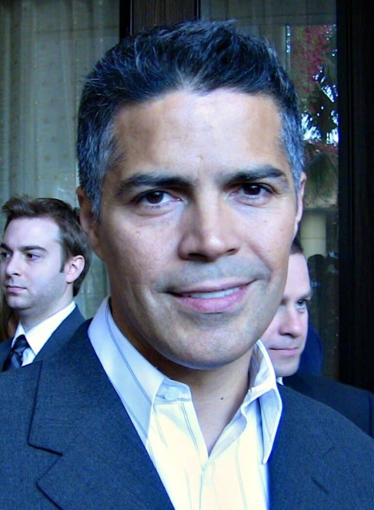 Esai Morales - Famous Actor