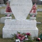 Jayne Mansfield - Famous Pianist