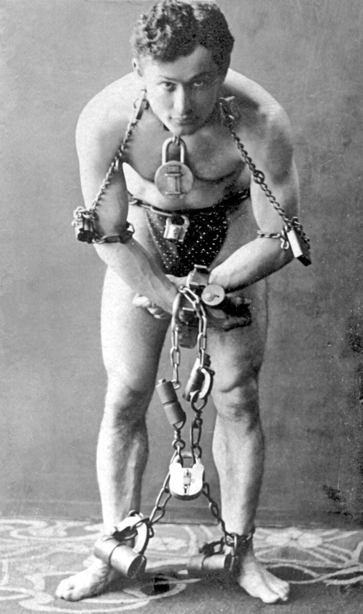 Harry Houdini - Famous Stunt Performer