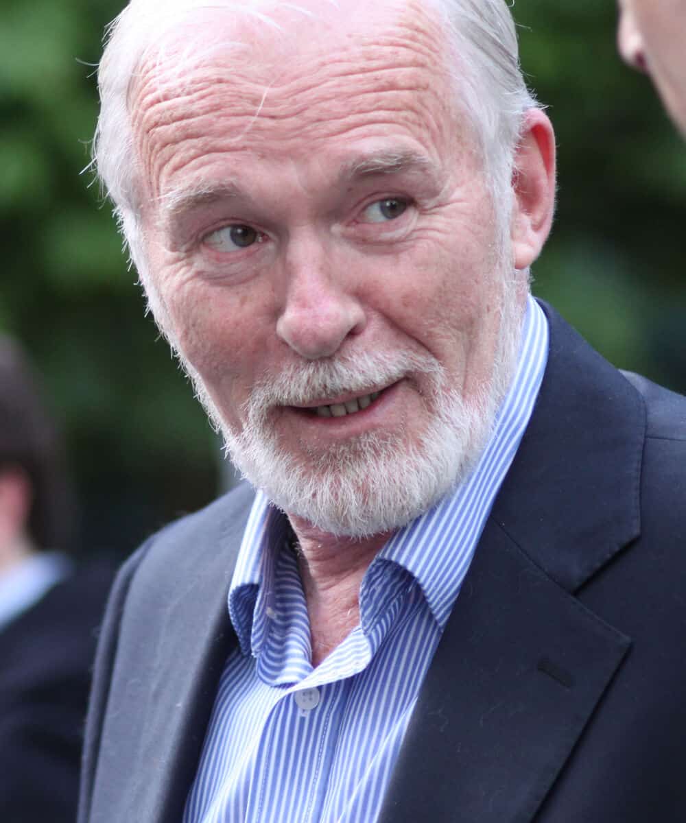 Ian McElhinney - Famous Entrepreneur