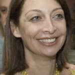 Illeana Douglas - Famous Screenwriter