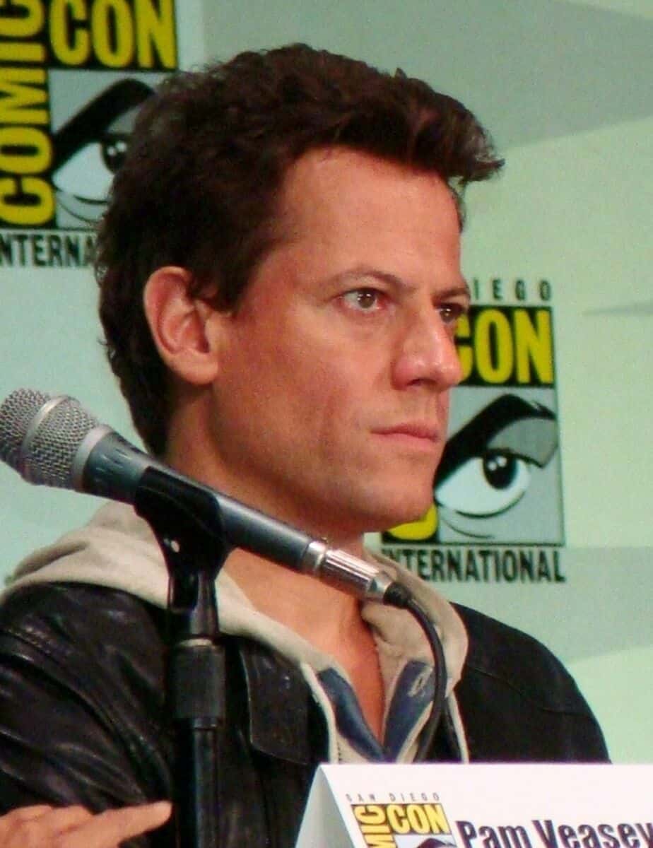 Ioan Gruffudd - Famous Actor