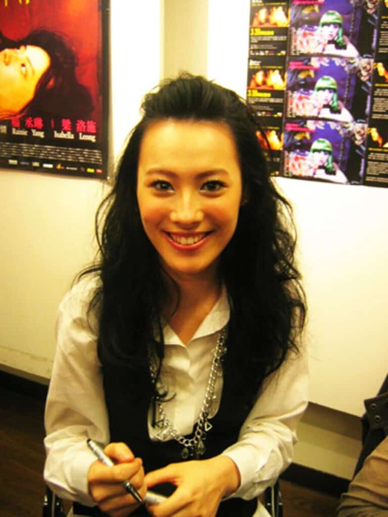 Isabella Leong - Famous Singer