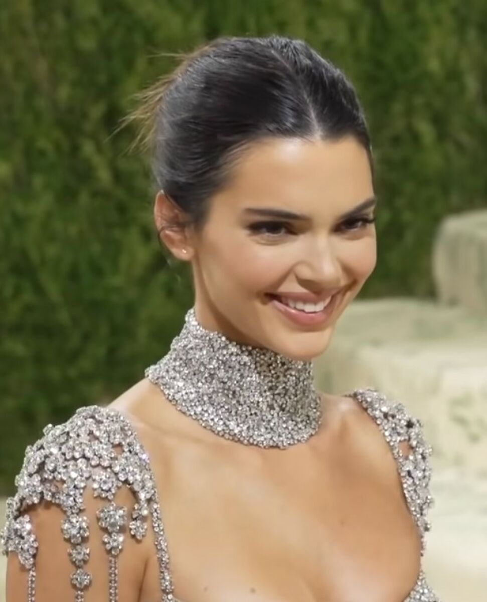 Kendall Jenner - Famous Tv Personality