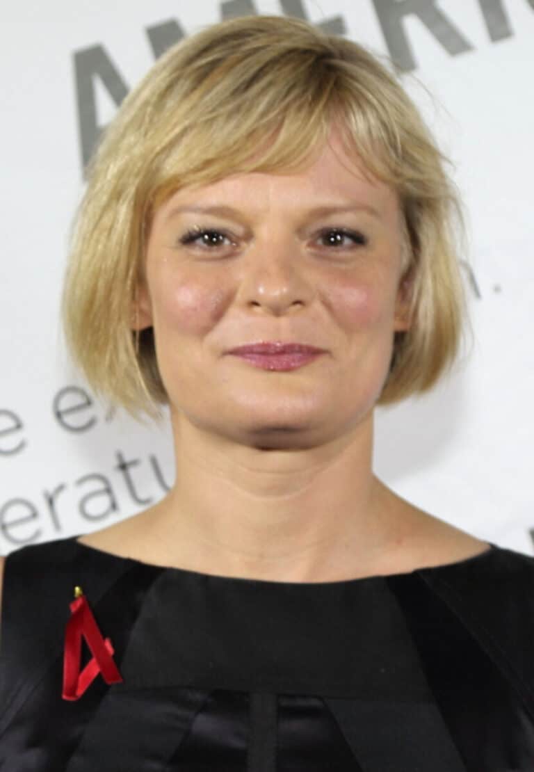 Martha Plimpton - Famous Model