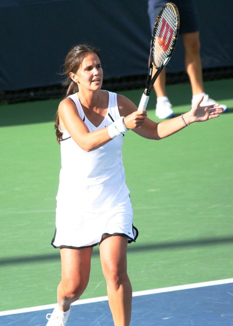 Mary Joe Fernandez - Famous Tennis Player