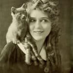 Mary Pickford - Famous Screenwriter