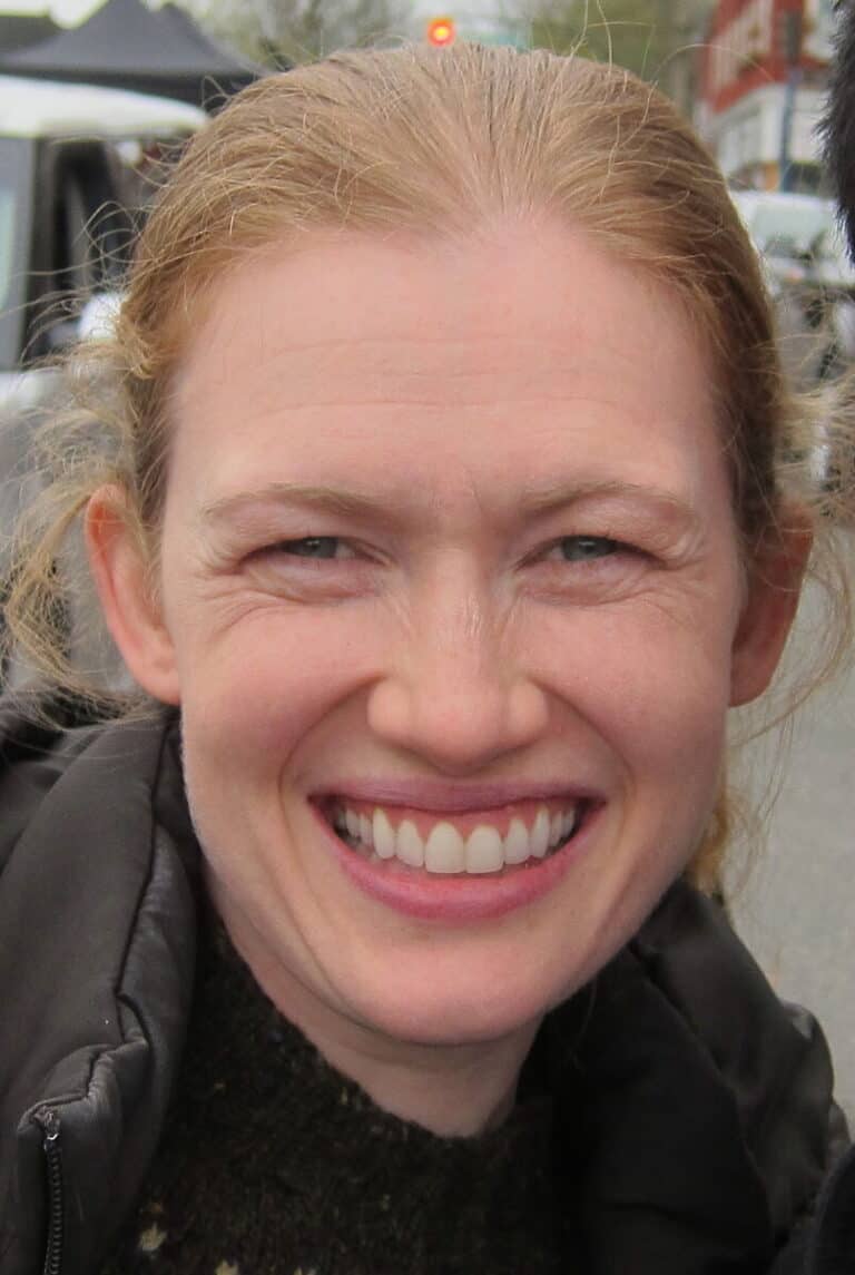 Mireille Enos - Famous Actor