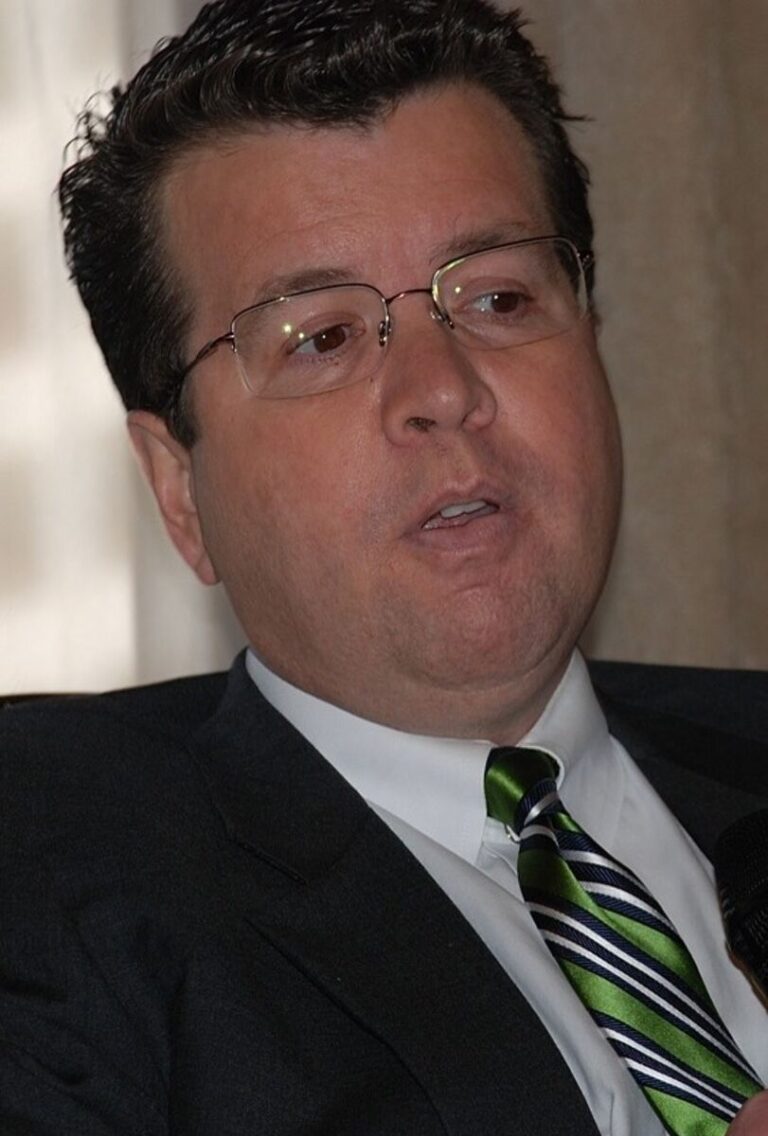 Neil Cavuto - Famous Journalist