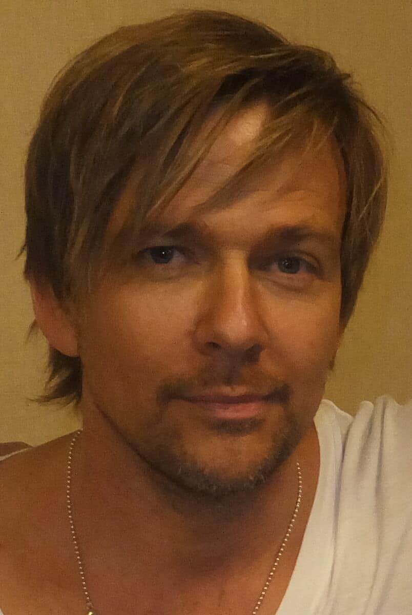 Sean Patrick Flanery - Famous Actor