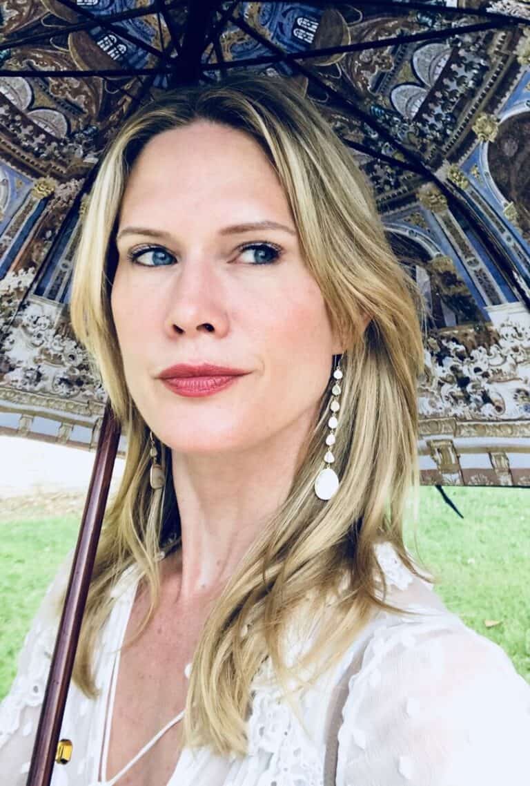 Stephanie March - Famous Actor