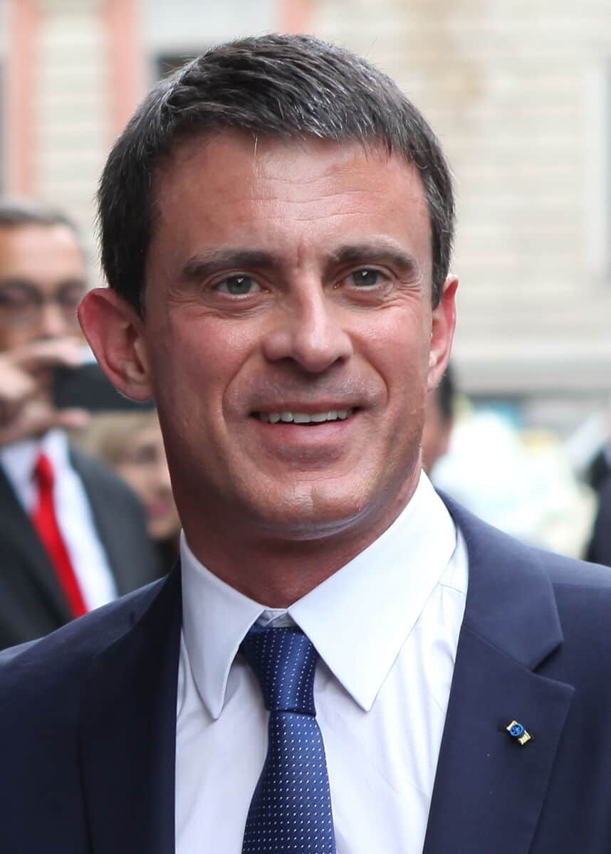 Manuel Valls net worth in Politicians category