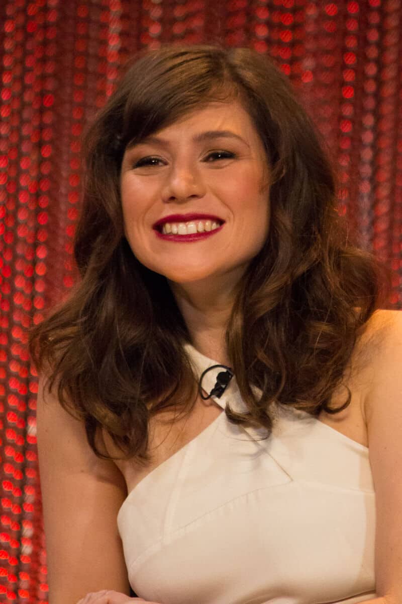 Yael Stone - Famous Actor