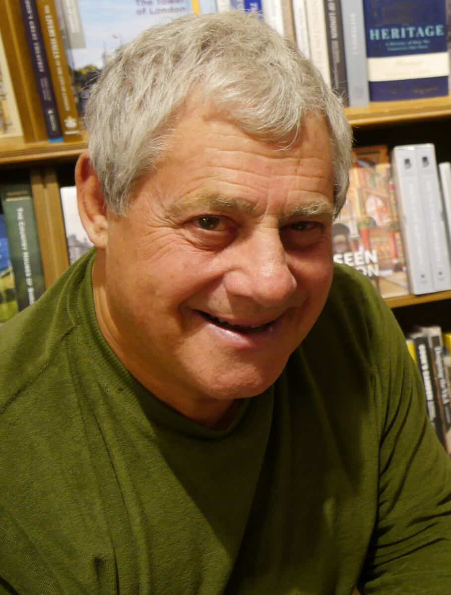 Cameron Mackintosh net worth in Business category