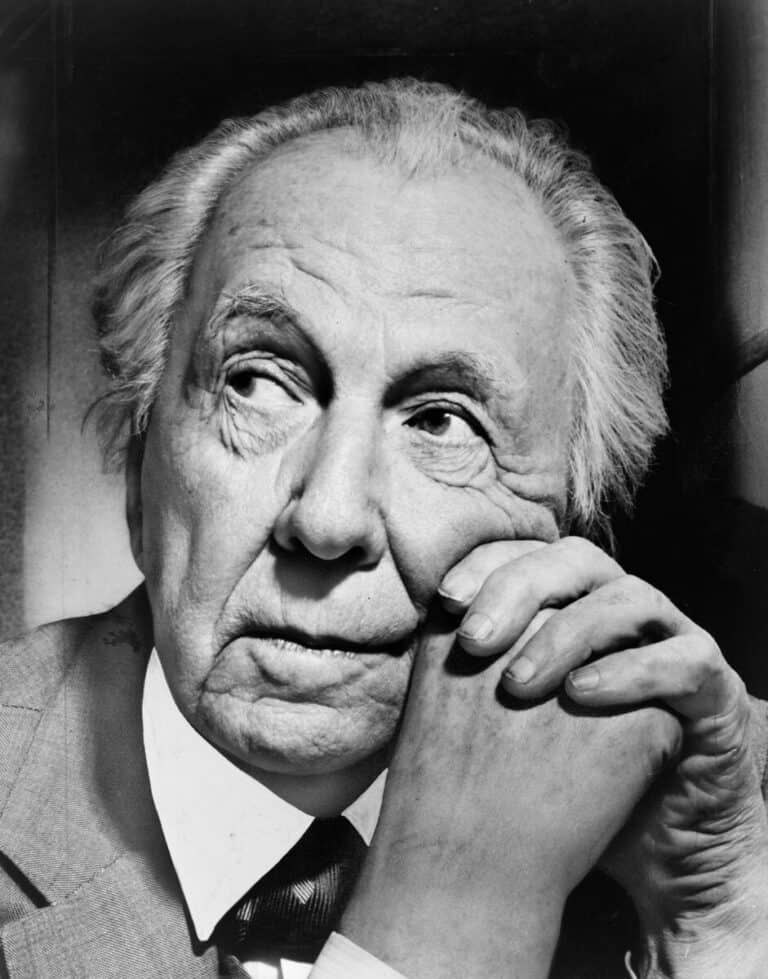 Frank Lloyd Wright - Famous Architect