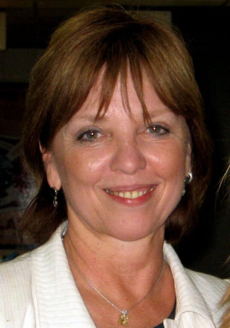 Nora Roberts - Famous Writer