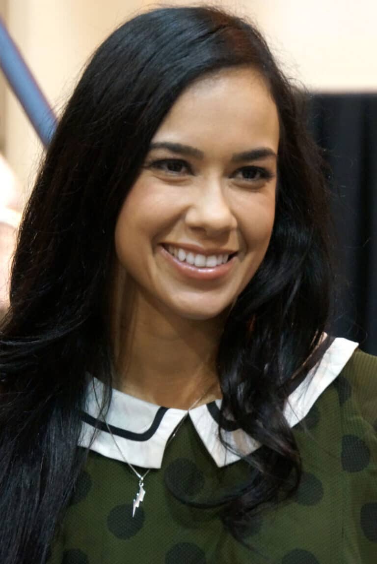 AJ Lee - Famous Author