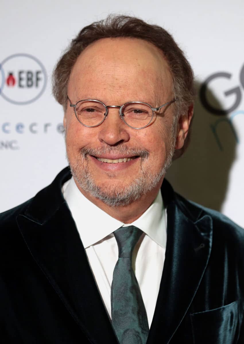 Billy Crystal - Famous Singer