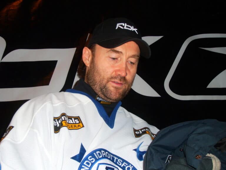 Ed Belfour - Famous Hockey Player