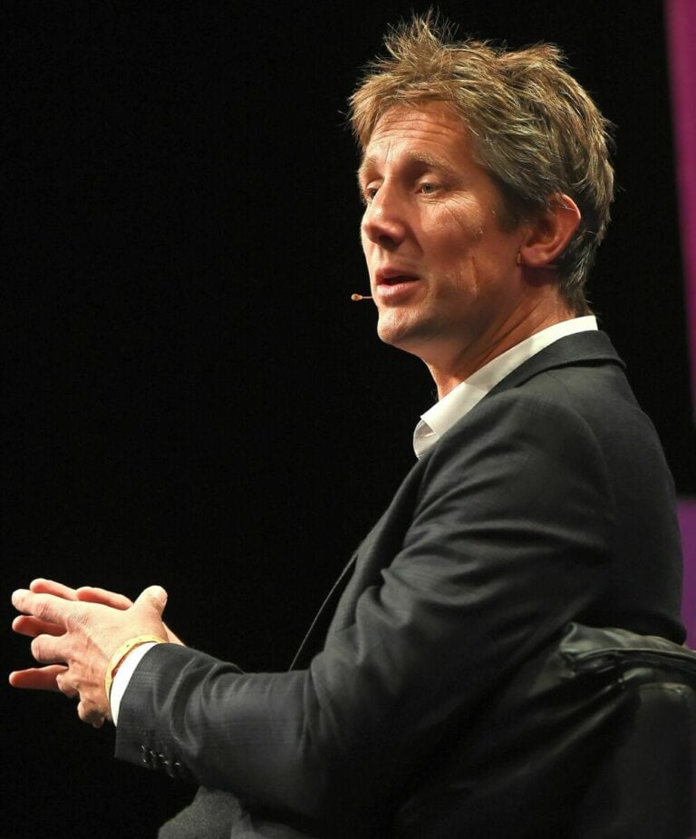 Edwin van der Sar - Famous Football Player