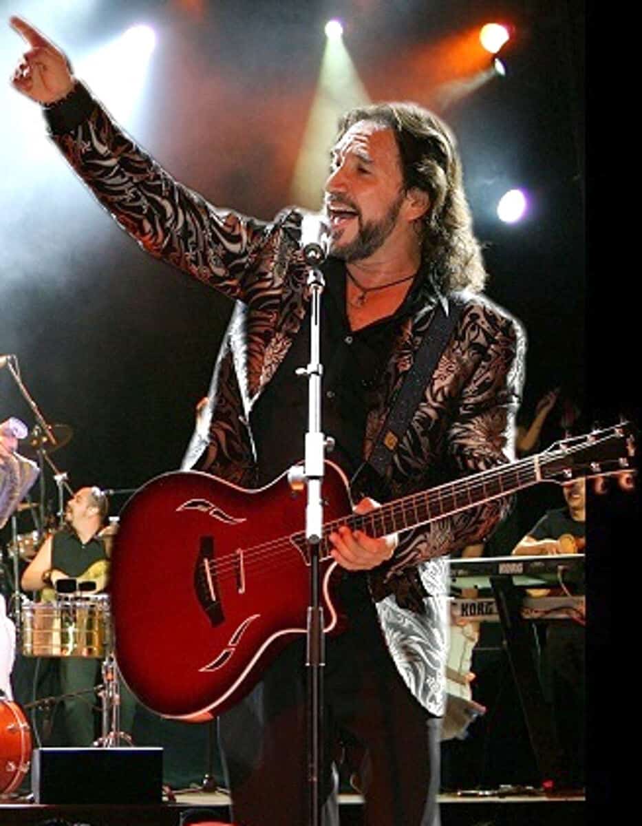 Marco Antonio Solís Net Worth Details, Personal Info