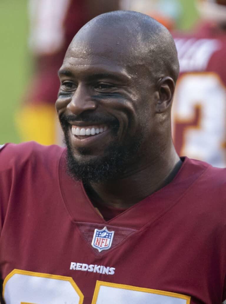 Vernon Davis - Famous American Football Player